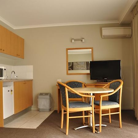 Chittaway Motel Tuggerah Bagian luar foto