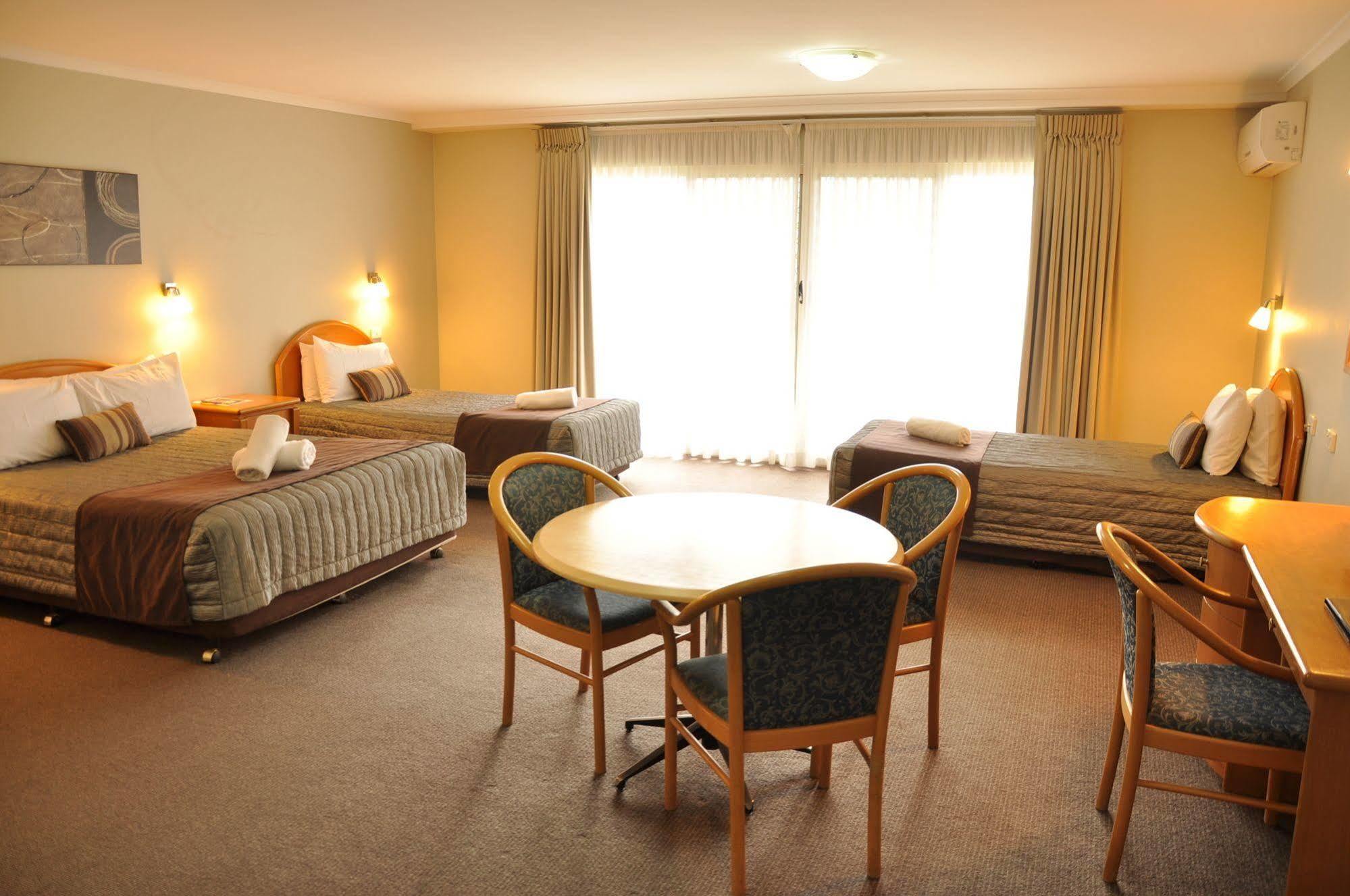 Chittaway Motel Tuggerah Bagian luar foto