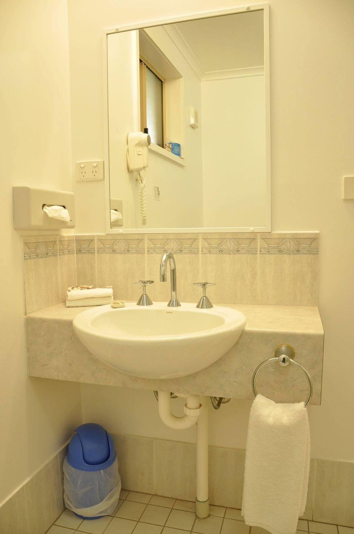 Chittaway Motel Tuggerah Bagian luar foto